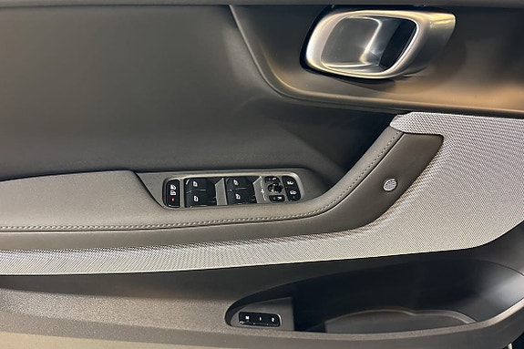 Polestar 2 25 of 30