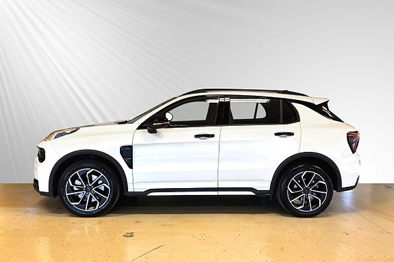 Lynk & Co 01 2 of 29