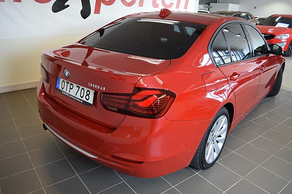 BMW 318d 4 of 5