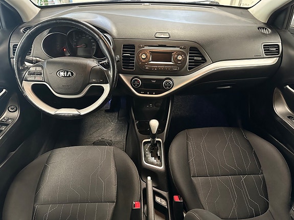 Kia Picanto 7 of 10