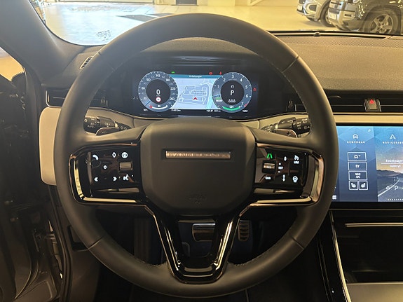 Land Rover Range Rover Evoque 8 of 11