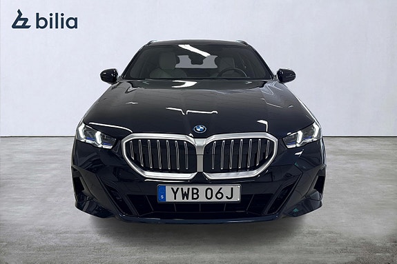 BMW 530e 5 of 19