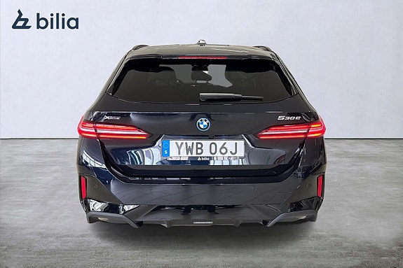 BMW 530e 4 of 19