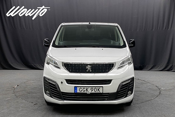 Peugeot Traveller 2 of 20