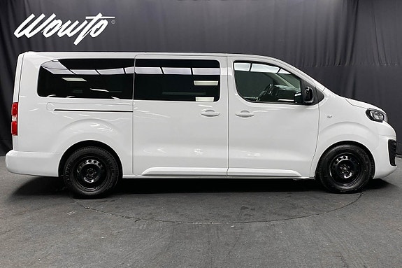 Peugeot Traveller 3 of 20