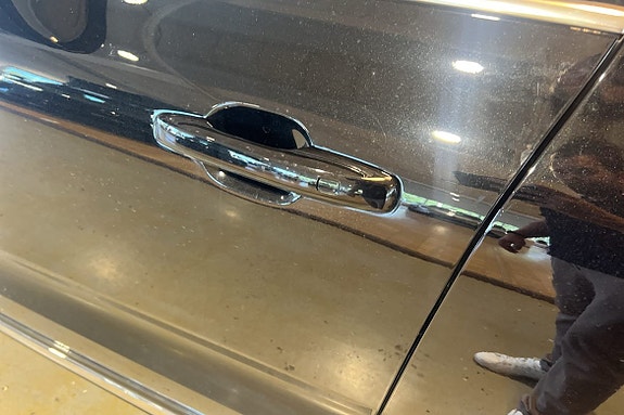 Volvo XC60 13 of 27