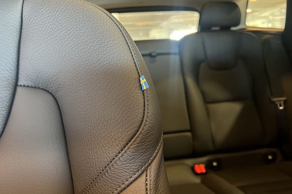Volvo XC60 22 of 27