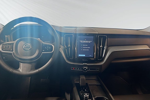 Volvo XC60 9 of 27