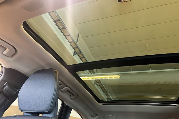 Volvo XC60 23 of 27
