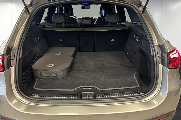 Mercedes-Benz GLC300 de 12 of 12