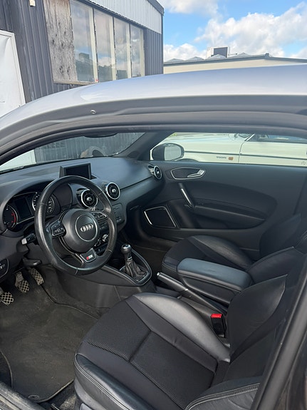 Audi A1 4 of 5