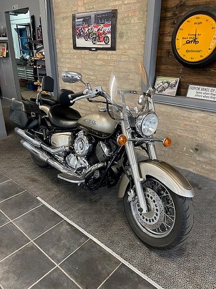 Yamaha XVS1100A