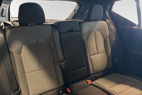 Volvo XC40 21 of 30