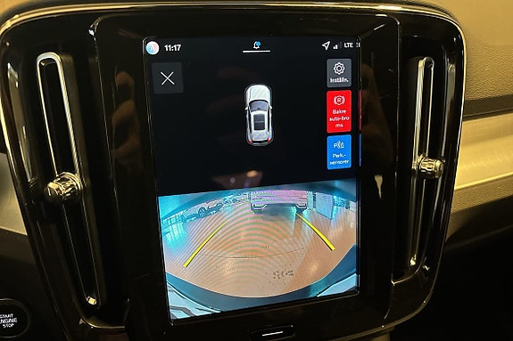 Volvo XC40 25 of 30
