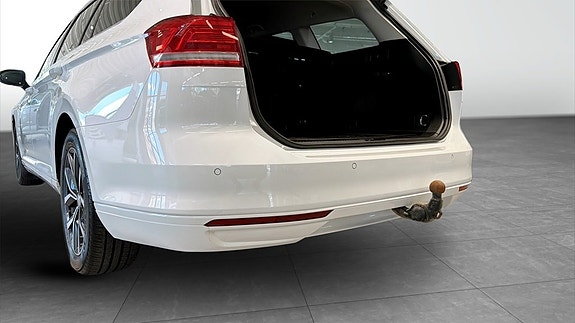 Volkswagen Passat 14 of 14