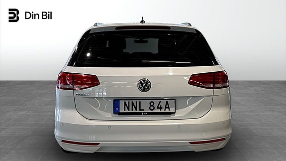 Volkswagen Passat 5 of 5