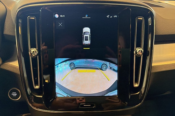 Volvo XC40 19 of 21