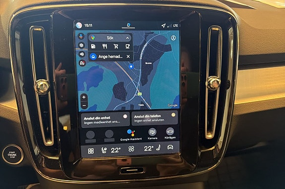 Volvo XC40 18 of 21