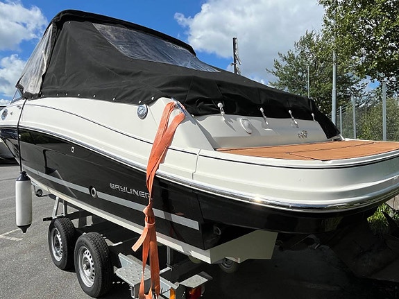 Bayliner VR6 + Mercruiser 4.5L 250 hk -2021 4 of 5