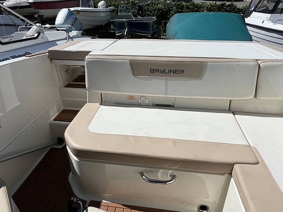 Bayliner VR6 + Mercruiser 4.5L 250 hk -2021 7 of 12