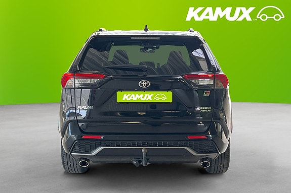 Toyota RAV4 5 of 5