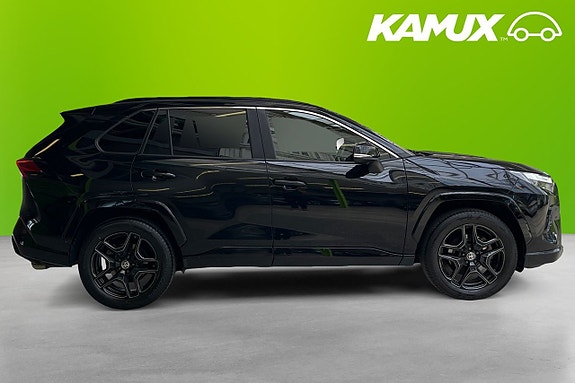 Toyota RAV4 2 of 5