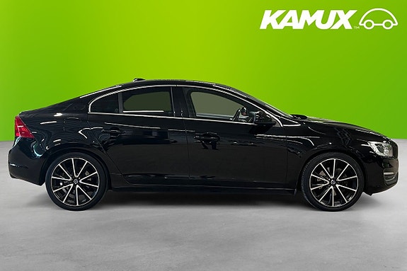 Volvo S60 2 of 5