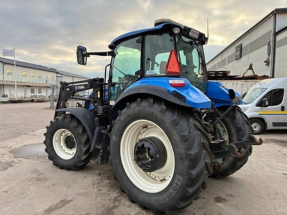 New Holland 0.99% ränta T 5.115 EC 5 of 24
