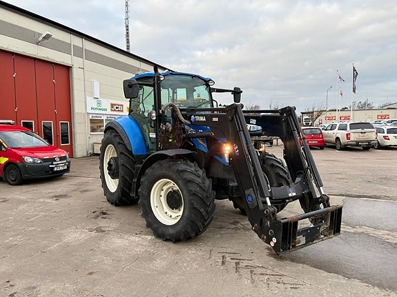New Holland 0.99% ränta T 5.115 EC 2 of 24