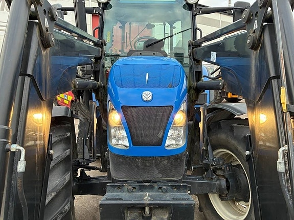 New Holland 0.99% ränta T 5.115 EC 8 of 24