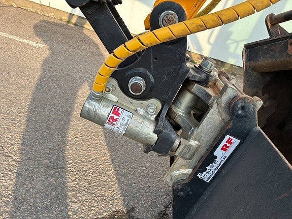 JCB 19 C-1 10 of 22