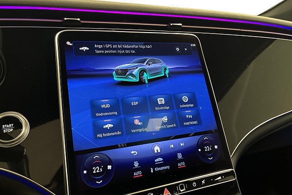 Mercedes-Benz EQS SUV 19 of 23