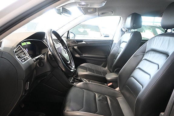 Volkswagen Tiguan 8 of 25