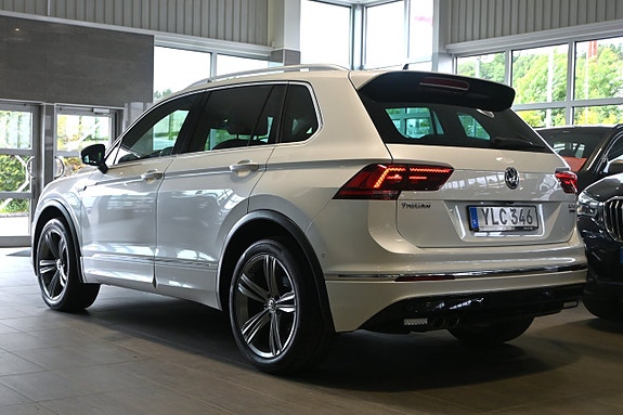 Volkswagen Tiguan 3 of 25