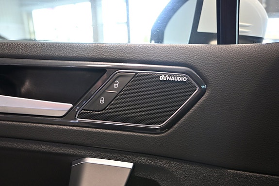 Volkswagen Tiguan 18 of 25