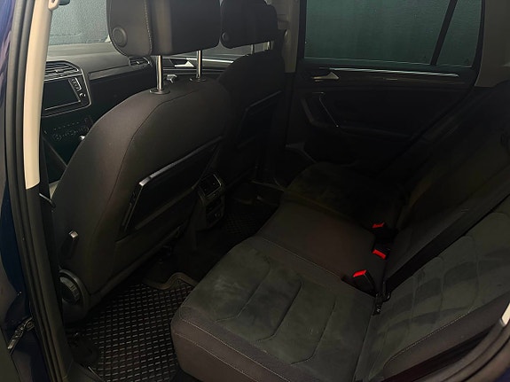 Volkswagen Tiguan 19 of 24