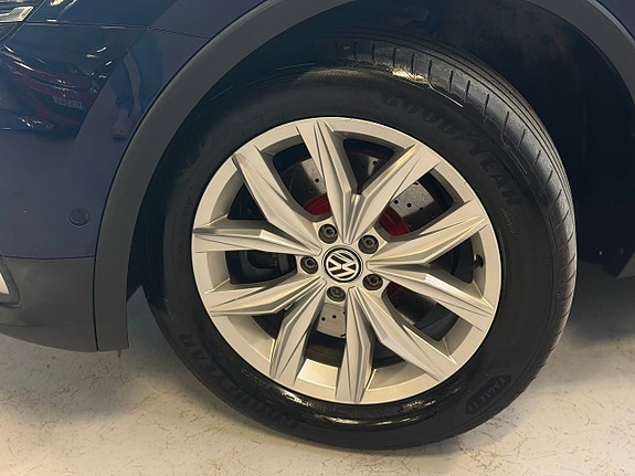 Volkswagen Tiguan 18 of 24