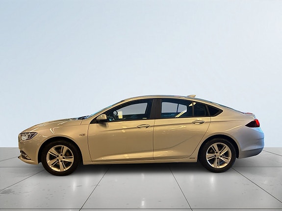 Opel Insignia 4 of 5