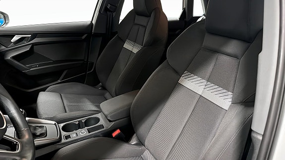 Audi A3 8 of 15