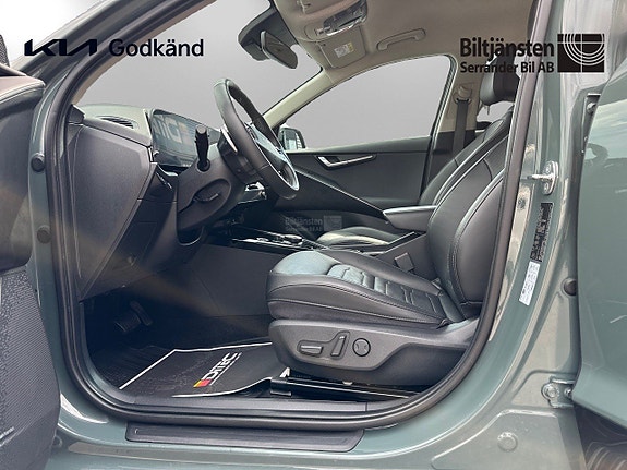 Kia Niro 8 of 14