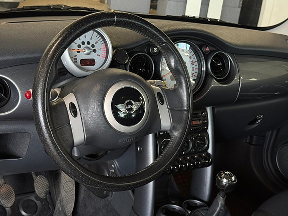 MINI Cooper 6 of 15