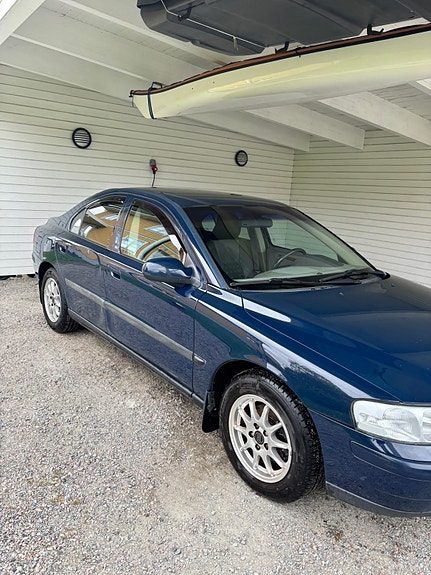 Volvo S60 3 of 5