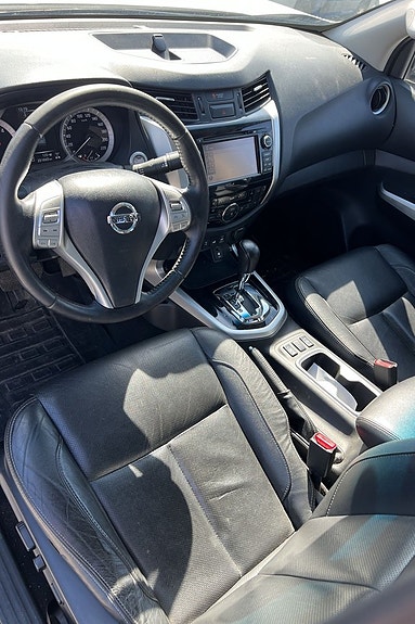 Nissan Navara 10 of 28