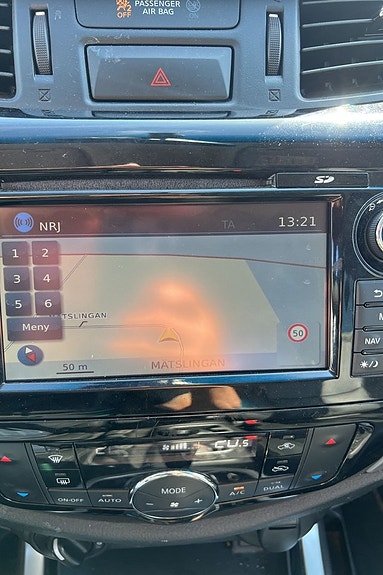 Nissan Navara 21 of 28