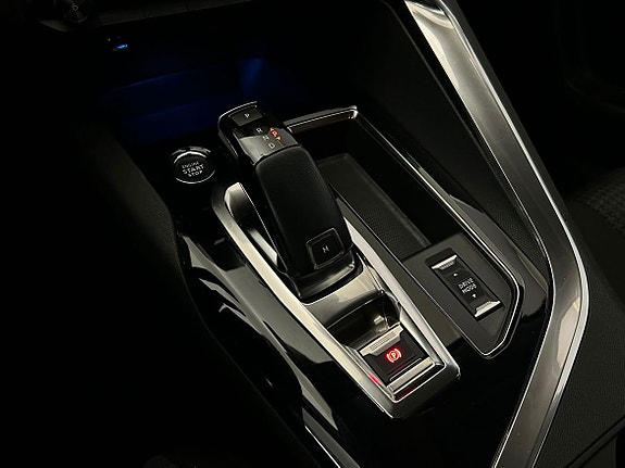 Peugeot 5008 16 of 23