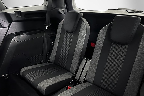 Peugeot 5008 19 of 23