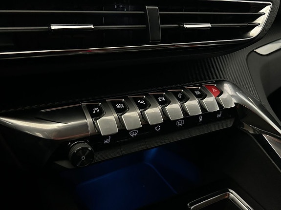 Peugeot 5008 17 of 23