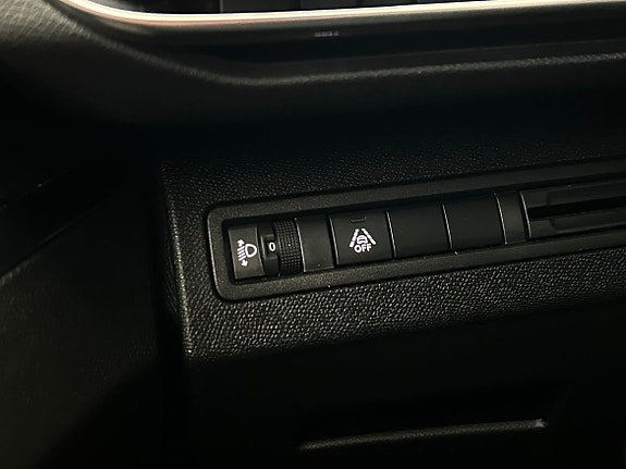 Peugeot 5008 15 of 23