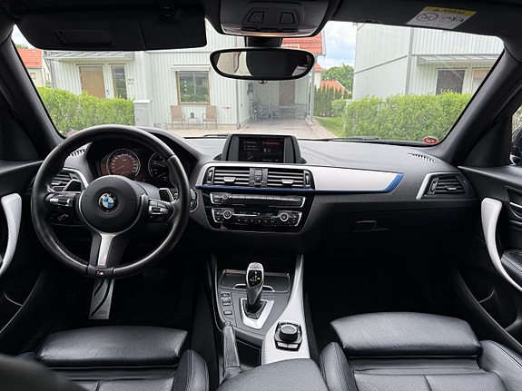 BMW 120d 4 of 5