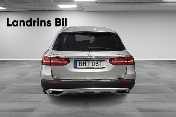 Mercedes-Benz E220 d 5 of 5